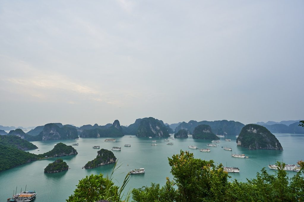 Photo by SimonAlpha vietnam, halong bay, landscape