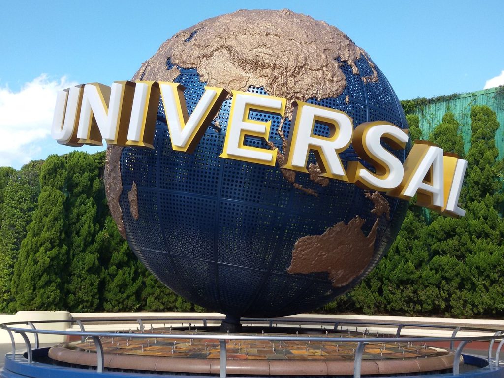 Photo by EyangSabur symbol, universal studio, osaka
