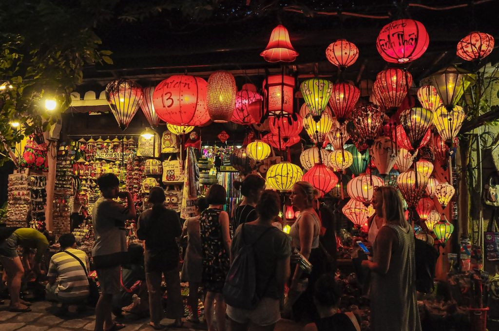 Photo by NguyenDo hoi an, vietnam, lanterns