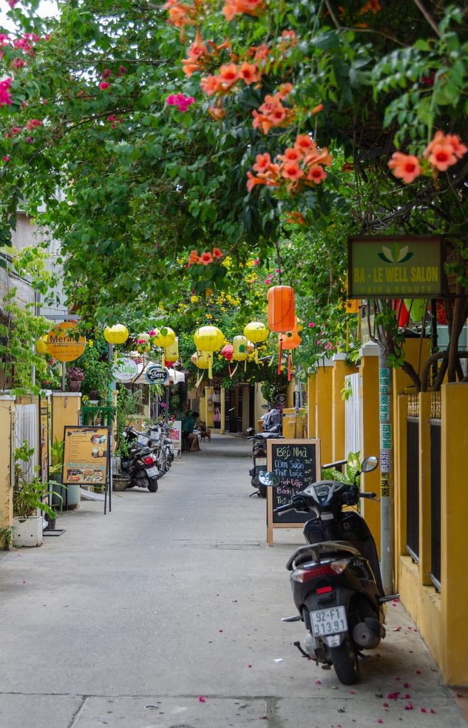 Photo by pen_ash hoi an, alley, street
